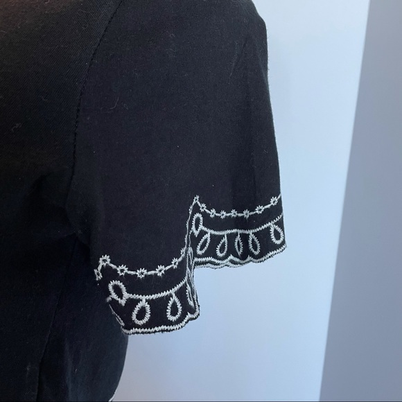 TOPSHOP Black embroidered crop top size 2 - Picture 4 of 8